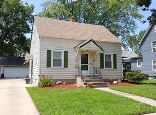 1009 Talma St, Aurora, IL 60505