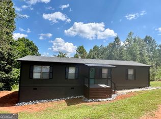 151 Oakridge Dr, Cleveland, GA 30528