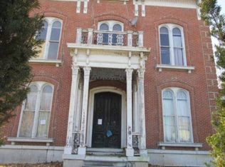 1128 State St, Alton, IL 62002