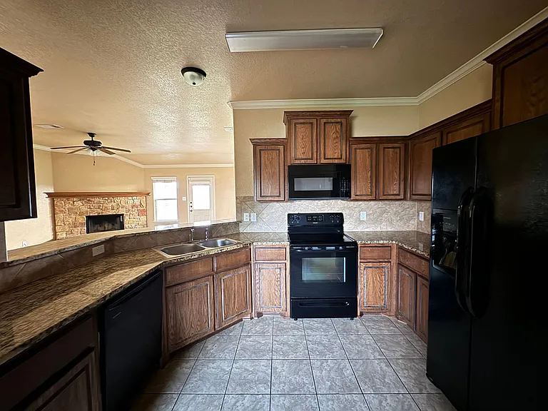 3100 Rockwall Dr — Photo 17