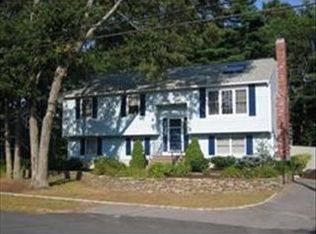 45 Hathaway St, Wareham, MA 02571