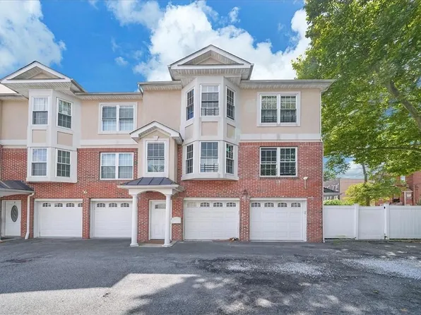 535 S 11th Avenue, Mount Vernon, NY 10550