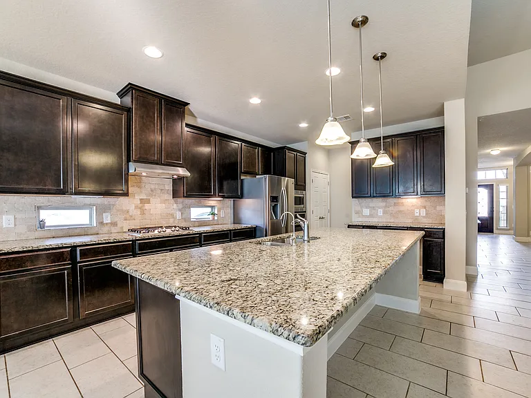 8916 Monument Parke — Photo 13