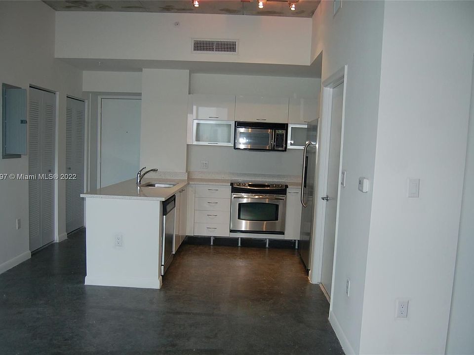 1st image of 133 NE 2nd Ave APT 907