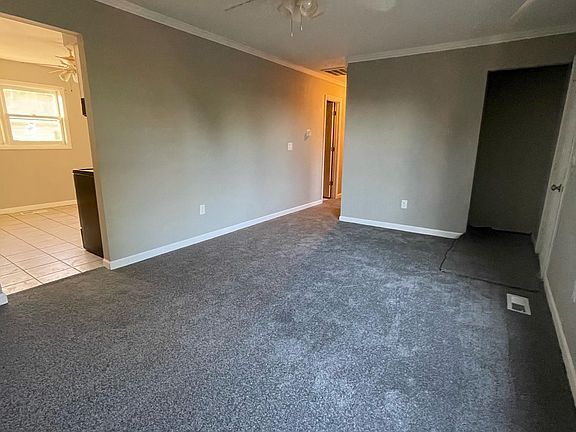 4th image of 223 W Lincoln Ave