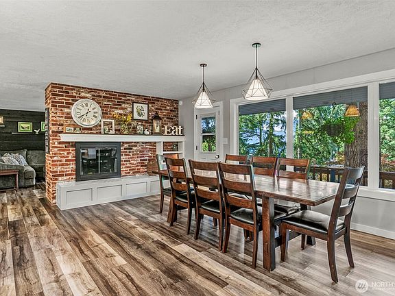 5th image of 2342 E Lynnwood Drive