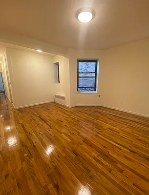 Rented by Manhattan Dwelling Corporation | media 10