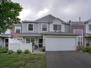 7633 Arboretum Village Ct, Chanhassen, MN 55317