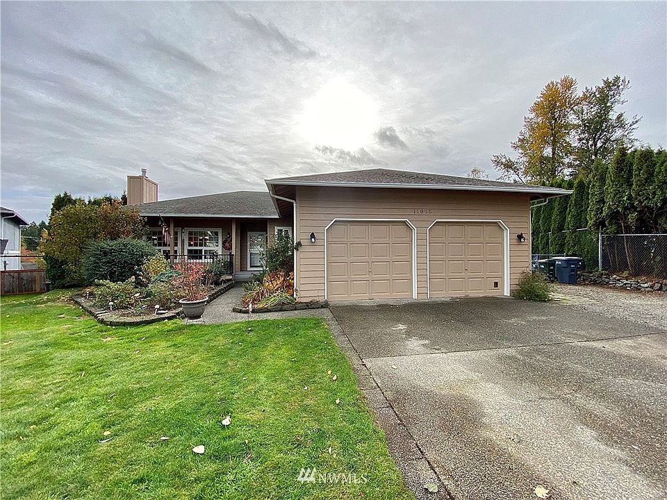 1st image of 11805 226th Ave E