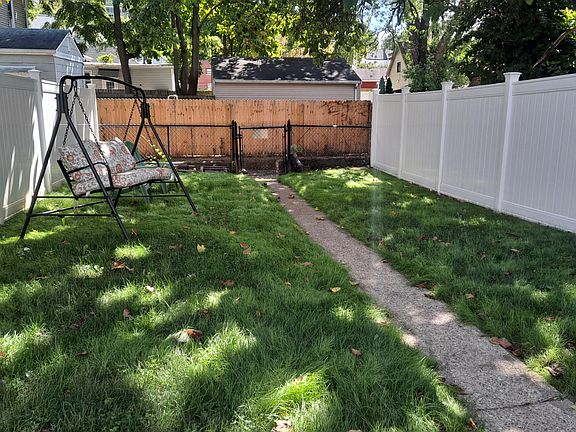 5th image of 112 8th Ave #1