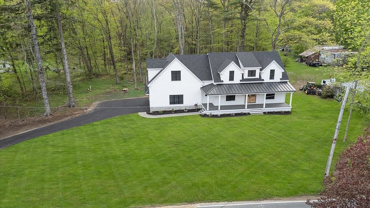 14 Corliss Hill Road, Haverhill, MA 01830 | MLS #5040075 | Zillow