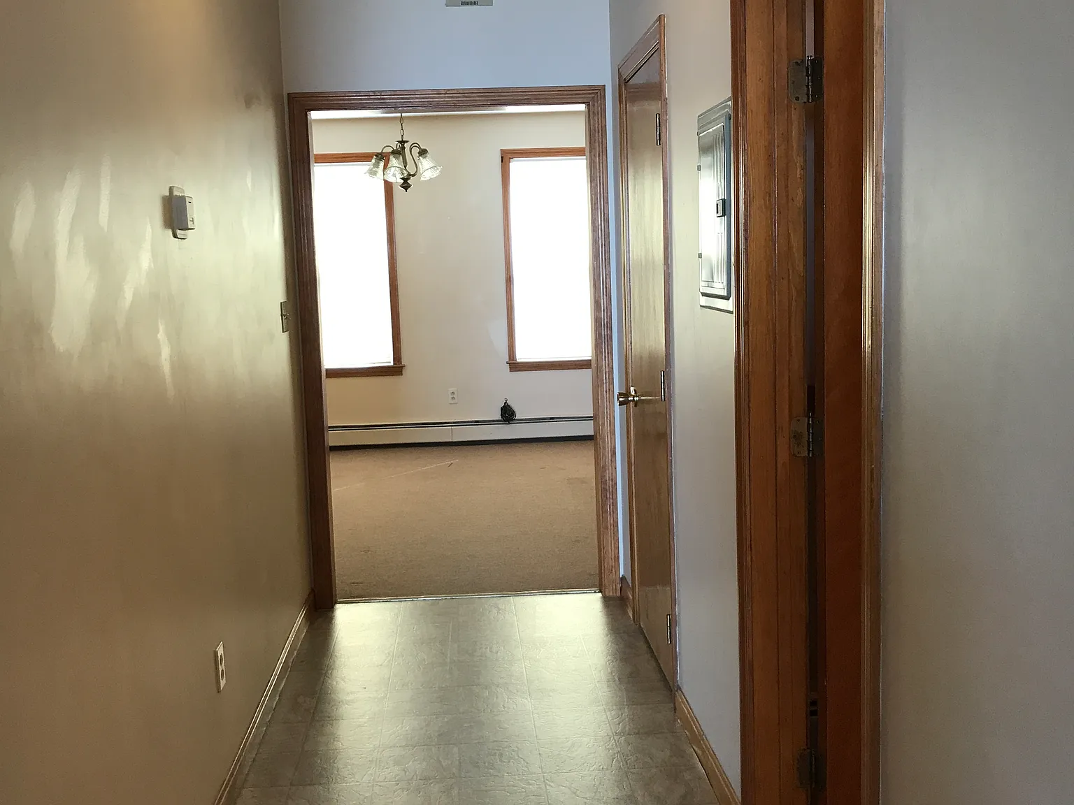 3 bed, $1,500 — Photo 3