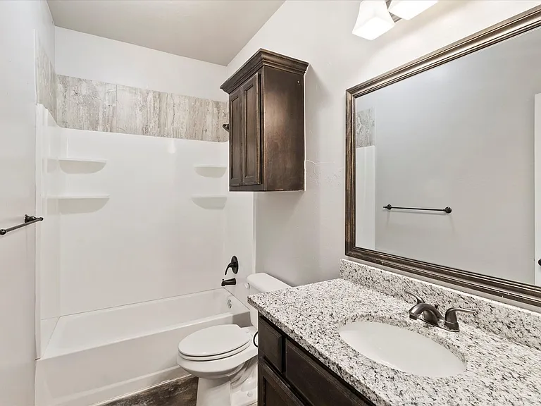 1834 Cypress Ln — Photo 13