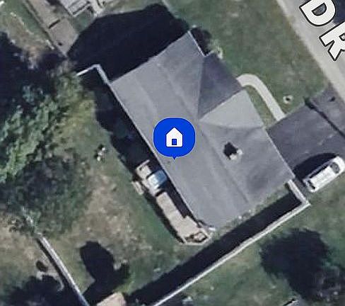 2nd image of 2604 Center Dr