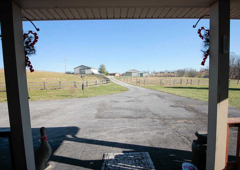 1st image of 130 Ky Highway 1771
