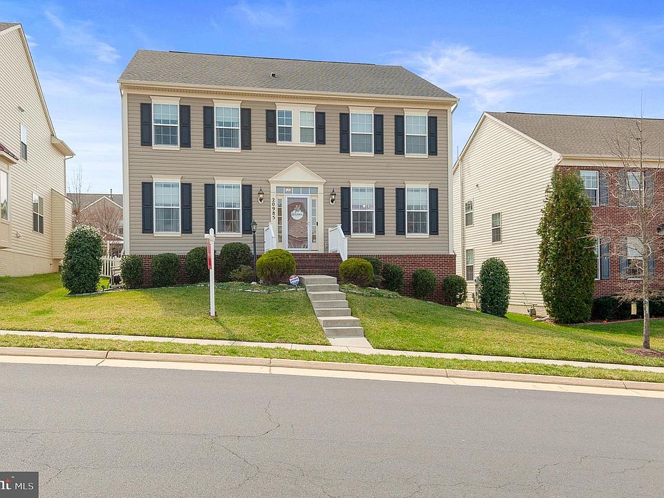 1st image of 20985 Ashburn Heights Dr