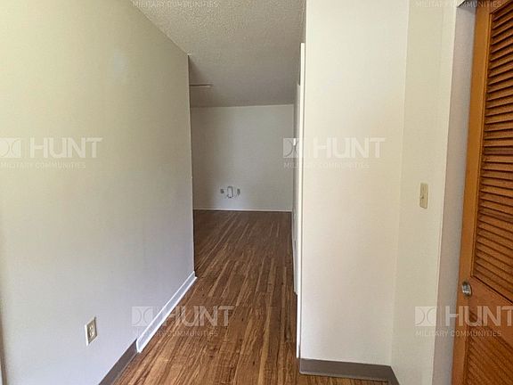 3rd image of 375 W Laurel Bay Blvd