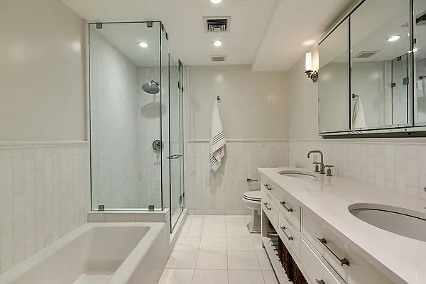 Sold by Corcoran | media 21