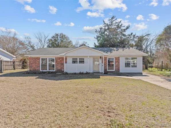 10 Culpepper St, Daleville, AL 36322