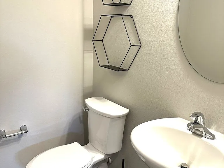 18505 Alpine Way E — Photo 6