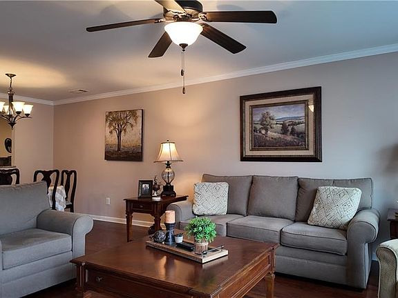 3rd image of 115 Old Mill Dr