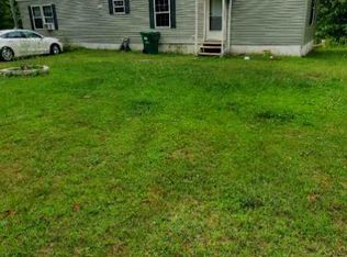 10554 Kickland Rd, Greenville, MI 48838