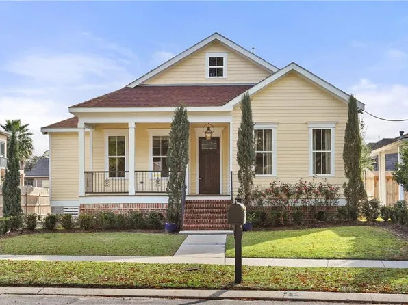 1358 Burbank Dr, New Orleans, LA 70122