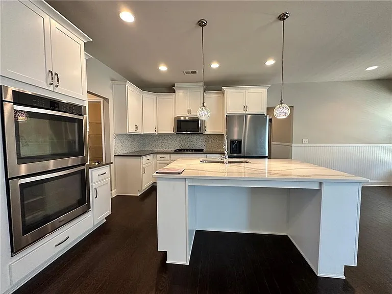 3253 Cavendish Ct — Photo 9
