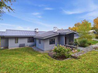 60 West Ridge Road, Winhall, VT 05340