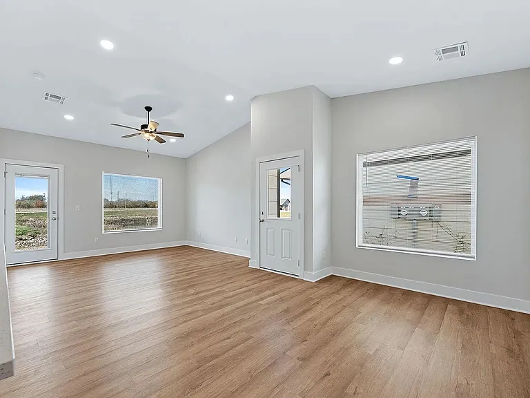 846 S Jay St — Photo 10