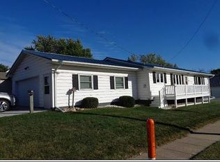 1420 5th St, Gilbertville, IA 50634