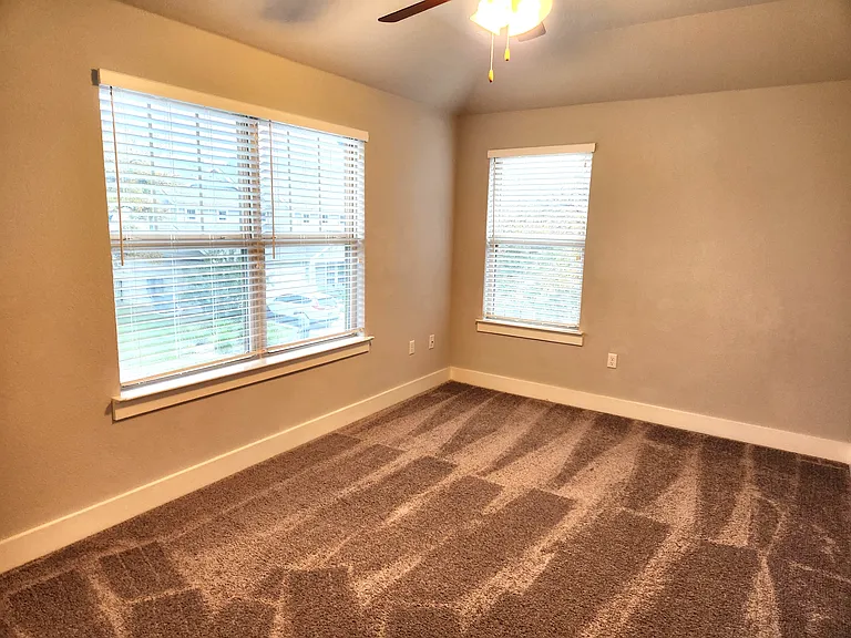 9715 McKnight Loop — Photo 26