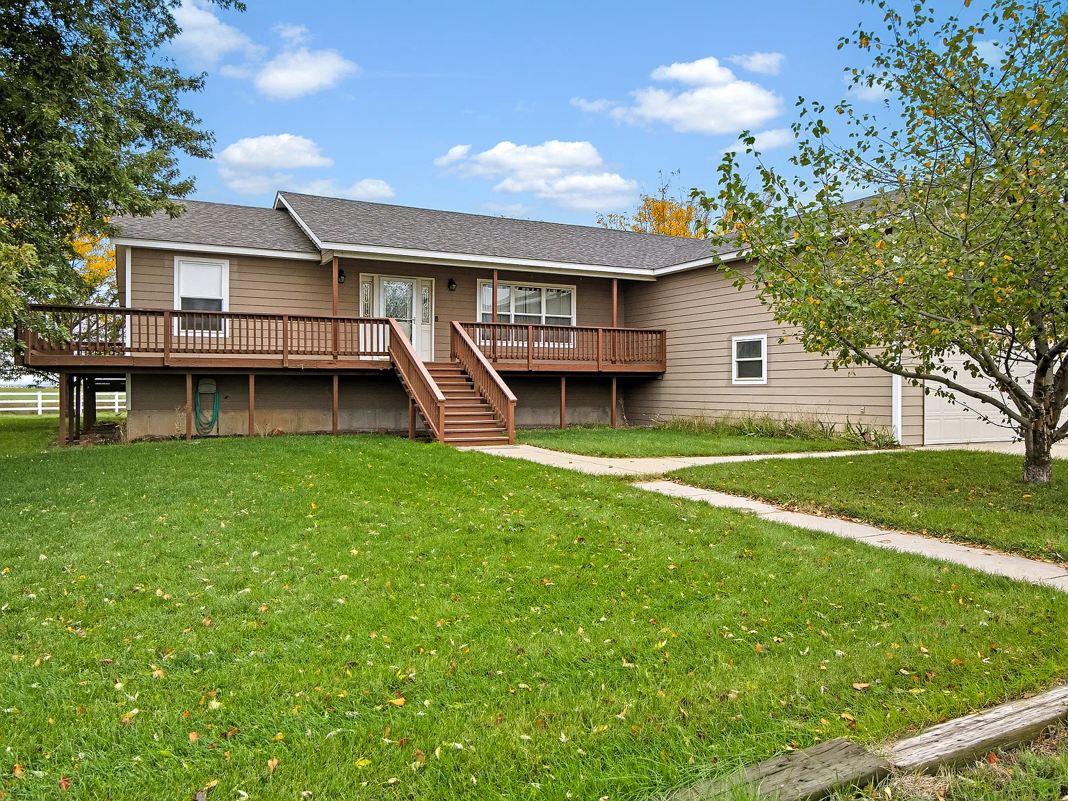 Single Family Home For Rent — Photo 1