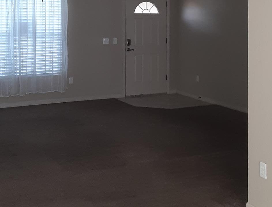 1st image of 16559 SW 31st Cir