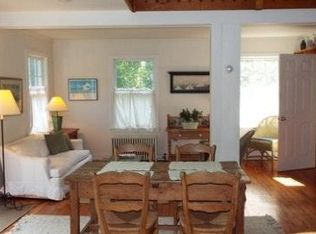 132 Briarwood Ave, Middletown, RI 02842