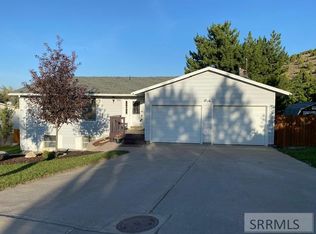 380 Valleyview Dr, Pocatello, ID 83204