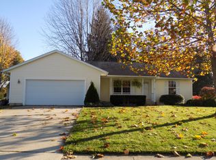 5572 Estate Rd, Allendale, MI 49401