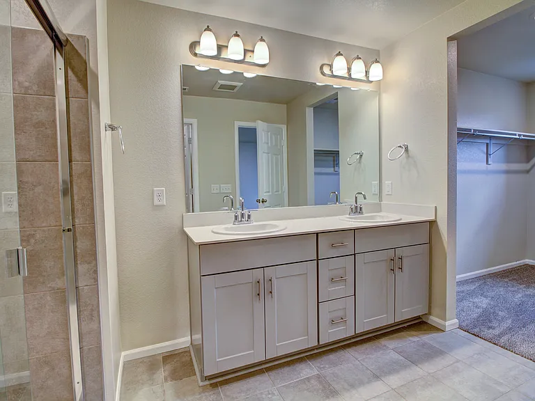13811 Vispo Way — Photo 10