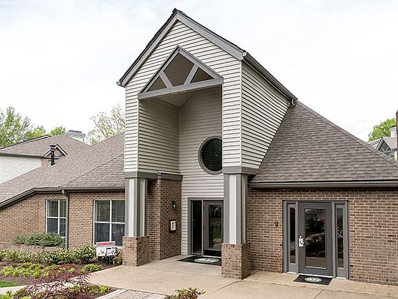 4th image of 2344 Hickory Creek Dr