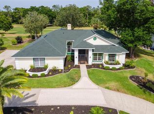 39206 Treeline Dr, Lady Lake, FL 32159