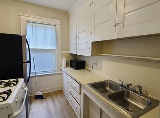 448 Cumberland Hill Rd #1R, Woonsocket, RI 02895
