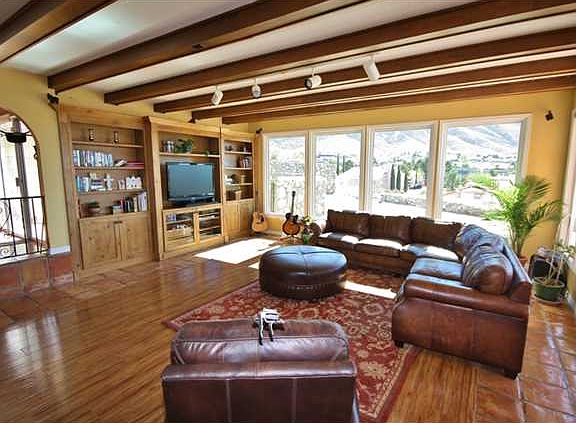 4th image of 704 Twin Hills Dr