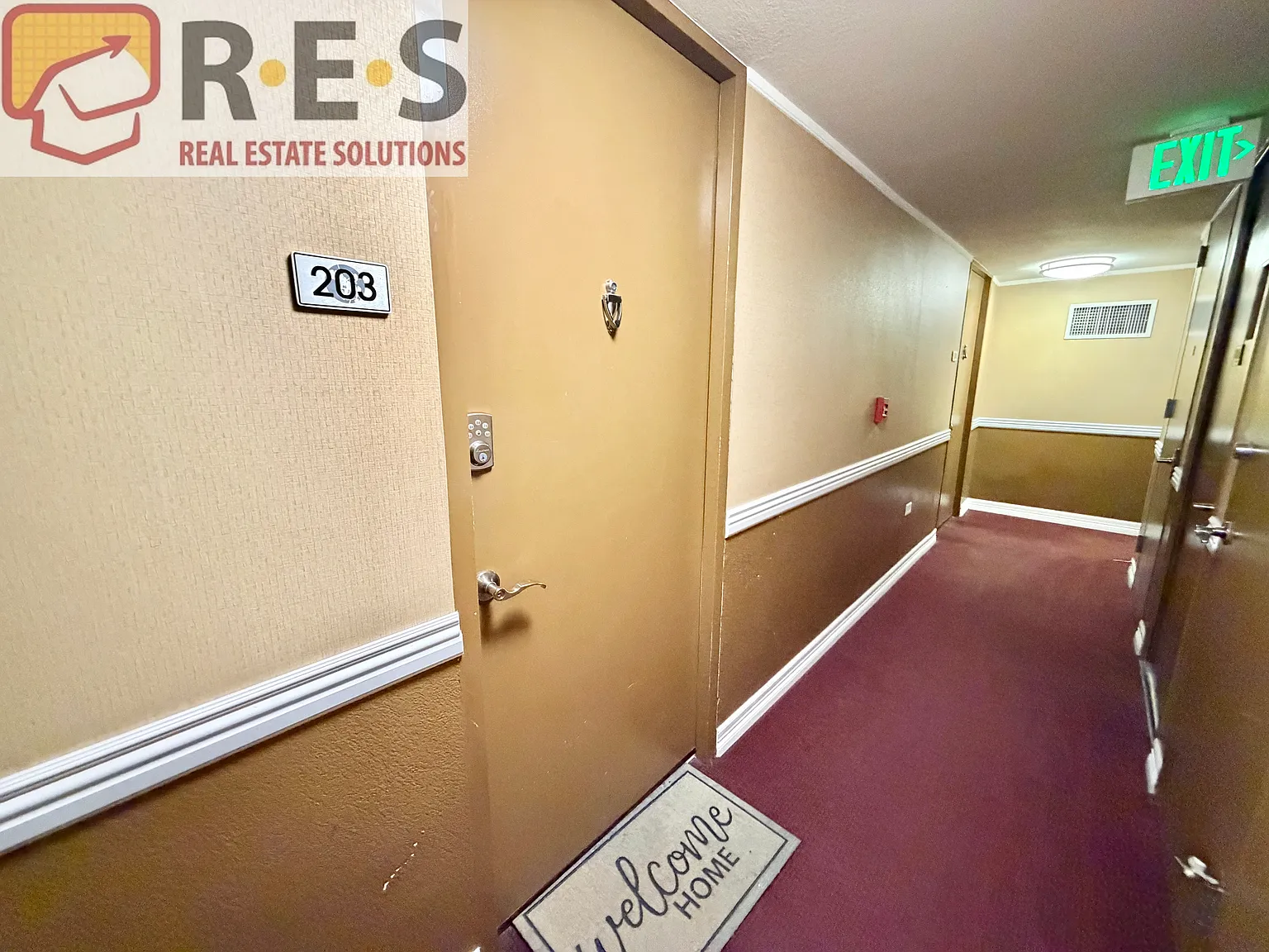 1150 Vine St — Photo 2
