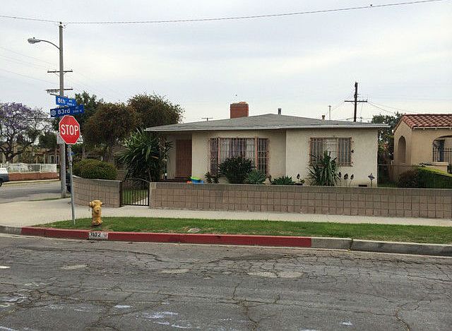 2nd image of 3102 W 83rd St