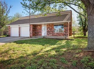 3436 Royalwood Cir, Del City, OK 73115