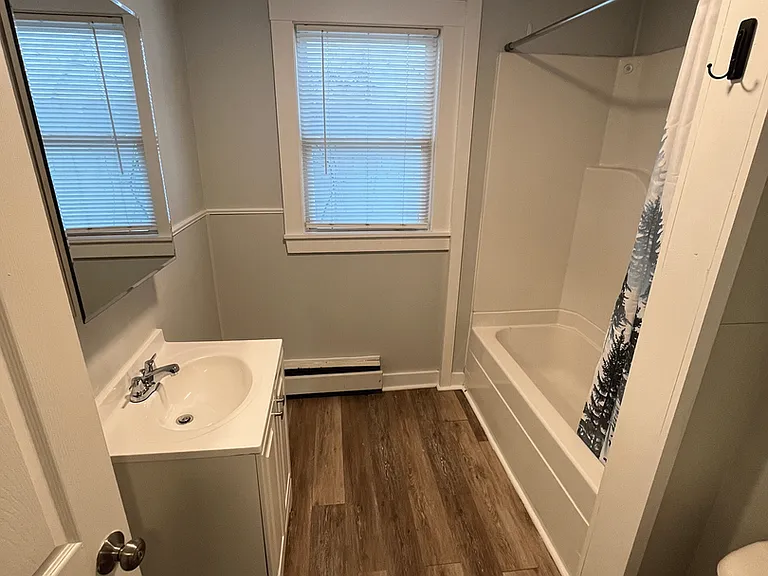 2 Gray Ave — Photo 11