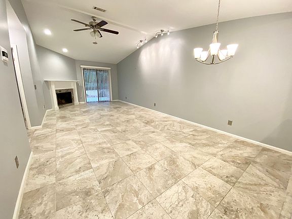 5th image of 96 Mathews Dr APT 157