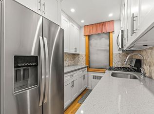 2209 Knapp St APT 1F, Brooklyn, NY 11229