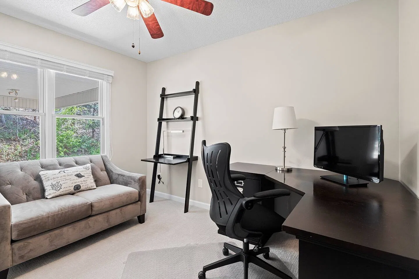 508 Kings Rdg — Photo 3