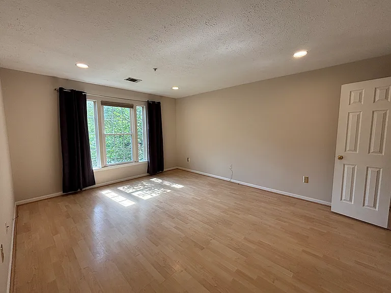 13109 Briarcliff Ter #311 — Photo 24